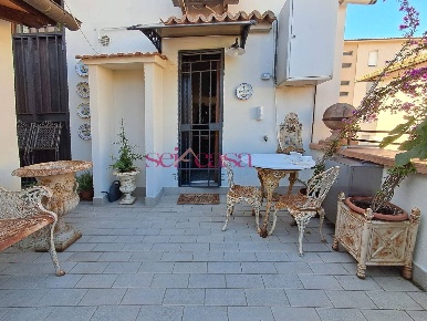 Foto Appartamento a Grosseto Stazione - Via Roma di 105 m² con 6 locali