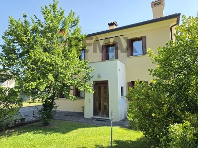 Foto Casa indipendente in Via Rino Colladel 8, San Pietro di Feletto
