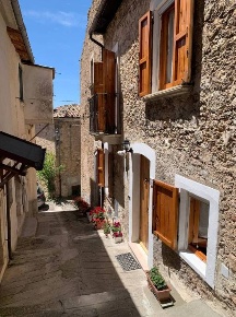 Foto Casa indipendente in Via Dante Alighieri 74, di 70 m² con 3 locali