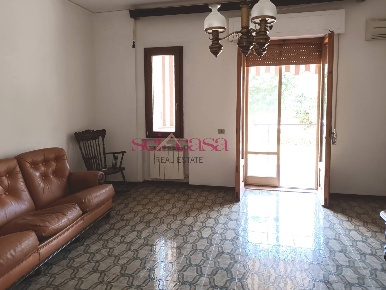 Foto Appartamento a Grosseto Aeroporto - Gorarella di 107 m² con 4 locali