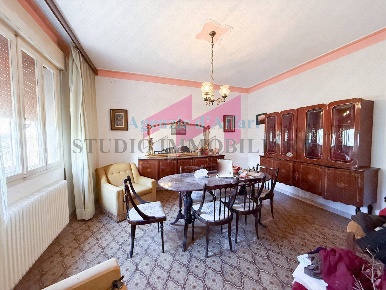 Foto Casa indipendente in Via Cesare Battisti 174, Ceneselli di 210 m²