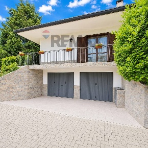 Foto Villa unifamiliare in via Calchera alta 20, Ardenno Centro di 170 m²