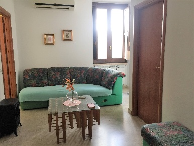 Foto Stanza in Vico Iii Del Commercio 2, Catanzaro Catanzaro Lido di 65 m²