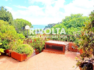 Foto Appartamento in Via Costa degli Ulivi, Monte Argentario di 135 m²