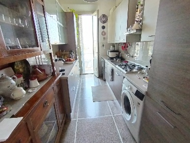 Foto Appartamento in Via Giuseppe Saragat 1, Pisa di 105 m² con 5 locali