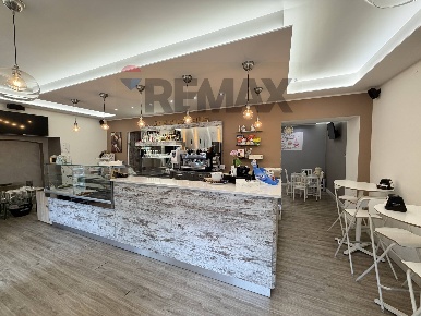 Foto Attività commerciale in via Gioberti 16/16A, Campobasso di 83 m²