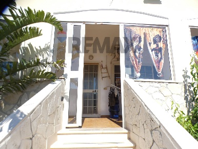 Foto Appartamento in Località Costella snc, Vieste di 100 m² con 4 locali