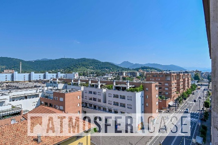Foto Appartamento in Via Corridoni 23, Bergamo Cimitero di 40 m² in vendita