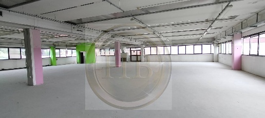 Foto Capannone industriale in via leonardo da vinci 121, Centro di 880 m²