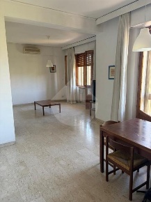 Foto Appartamento in VIA QUINTO SETTANO, Siena di 180 m² con 7 locali