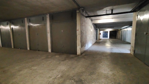 Foto Box in Via MINCIO 9 BIS, Rivoli Fratelli Cervi - Repubblica di 12 m²