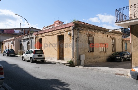 Foto Casa indipendente in Via Pace Giammoro 163-165, Pace del Mela Giammoro