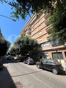Foto Appartamento in Via Pietro D'Asaro 13, Palermo Zisa di 120 m²