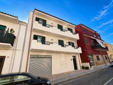 Foto Appartamento in Via trieste 37, Milazzo di 110 m² con 4 locali