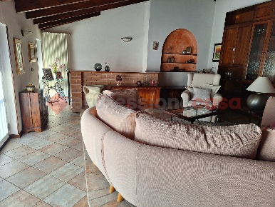 Foto Appartamento in Jaan De Fernex, Cressa Centro di 114 m² con 3 locali