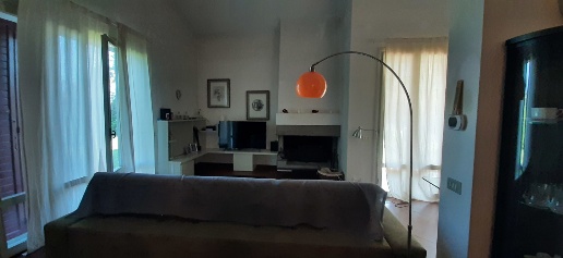 Foto Villa singola in Via Risorgimento 30, Meldola Centro di 320 m²