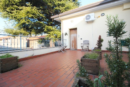 Foto Appartamento in Via Giuseppe Garibaldi 11, Olgiate Olona di 67 m²