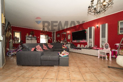 Foto Case semi ndipendenti in Via dei Fiori 3, None San Dalmazzo di 289 m²