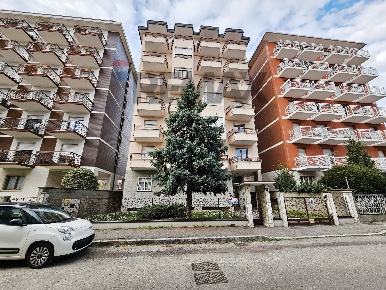 Foto Posti auto in via orazio 33, Busto Arsizio Sant'Edoardo di 13 m²