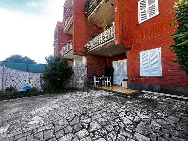 Foto Appartamento in Via Catanzaro, Ardea Marina di Ardea di 63 m²