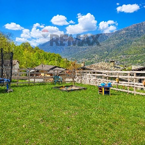 Foto Chalet in via Albareda snc, Ponte in Valtellina di 85 m² con 3 locali