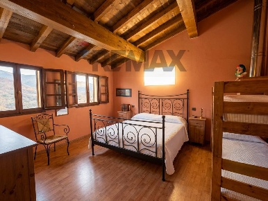 Foto Chalet in LOCALITA' TROGHELLI SNC, Bagni di Lucca Centro di 73 m²