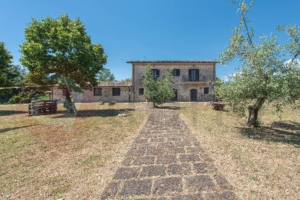 Foto Rustico in Via Campostefano, Arce Sant'eleuterio di 280 m²