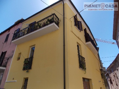 Foto Casa indipendente in Corso Alessandro Spalazzi, Ancarano di 130 m²