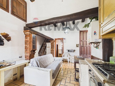 Foto Appartamento in Via Ciavarani 7, Formello Centro di 51 m² con 2 locali