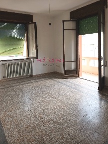 Foto Appartamento a Grosseto Stazione - Via Roma di 98 m² con 5 locali