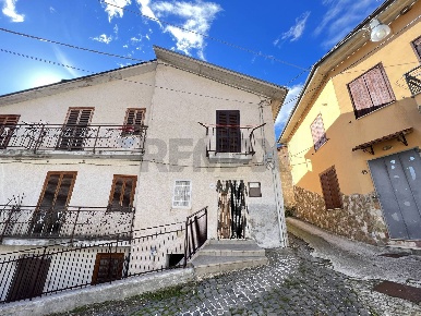Foto Case semi ndipendenti in via cavour Pellescritta 39, Montereale