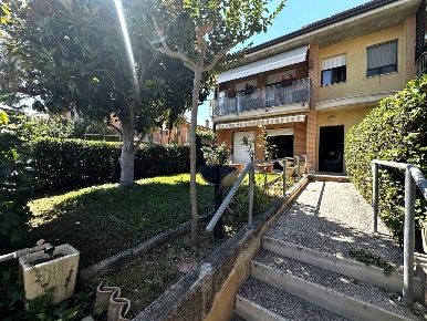 Foto Appartamento in VIA CILEA, Altidona Marina Di Altidona di 109 m²