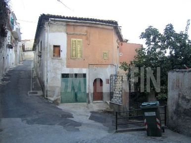 Foto Appartamento in VIA CAIROLI, Corigliano-Rossano di 170 m² con 6 locali
