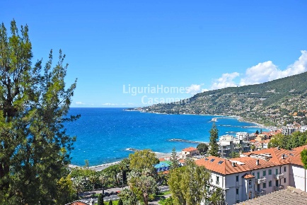 Foto Appartamento in Via delle Palme, Ospedaletti di 48 m² con 3 locali