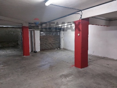 Foto Magazzino in via liri 12, Genova Albaro di 347 m² con 1 locali