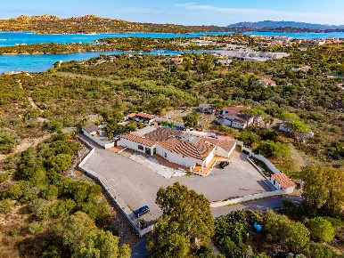 Foto Attività commerciale in Località La Ricciolina 0, La Maddalena