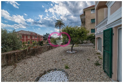 Foto Appartamento in via XXIV Aprile, Varazze Centro di 35 m² con 2 locali