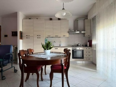 Foto Appartamento a Calcinaia Centro di 80 m² con 3 locali in vendita