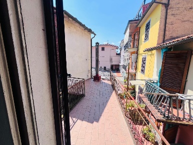 Foto Casa indipendente a Ponte Buggianese Centro di 130 m² con 5 locali