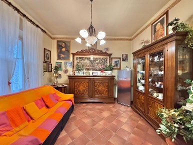 Foto Appartamento a Ponsacco Centro di 230 m² con 9 locali in vendita