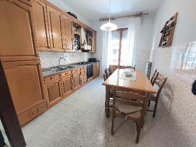 Foto Appartamento a Lastra a Signa Centro di 90 m² con 4 locali in vendita