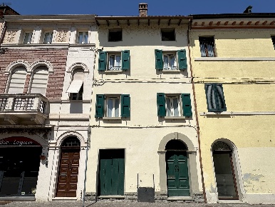 Foto Casa indipendente in via Roma 84, Borgo Tossignano di 192 m²
