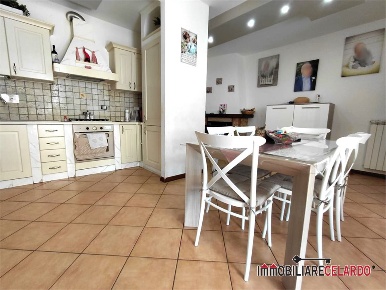 Foto Appartamento a Colle di Val d'Elsa di 78 m² con 3 locali in vendita