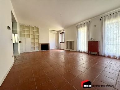 Foto Appartamento a Thiene Centro di 240 m² con 7 locali in vendita
