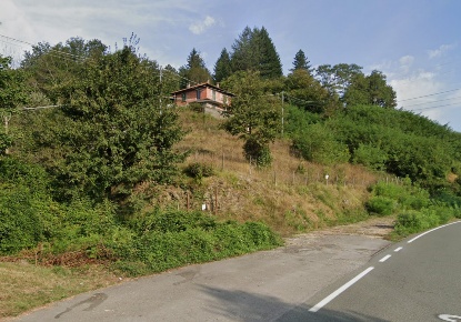 Foto Villa unifamiliare a Varese Ligure di 200 m² con 8 locali in vendita