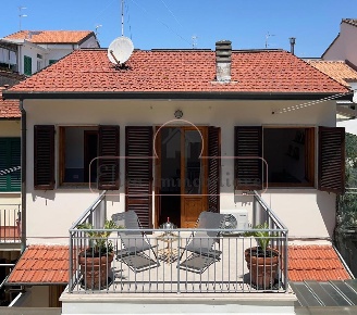 Foto Case semi ndipendenti a Viareggio di 55 m² con 2 locali in affitto
