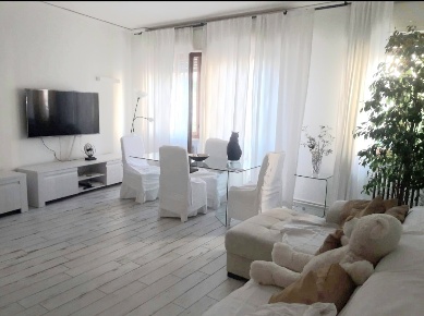 Foto Appartamento in Via Umberto I 31, Rovigo Centro Storico di 145 m²