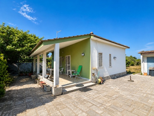 casa indipendente in vendita ad Aprilia