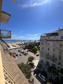 Foto Appartamento in Piazza della Rinascita, Pescara di 80 m² con 3 locali