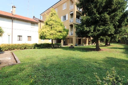 Foto Appartamento in Piazza Roma, Busnago di 90 m² con 3 locali in vendita
